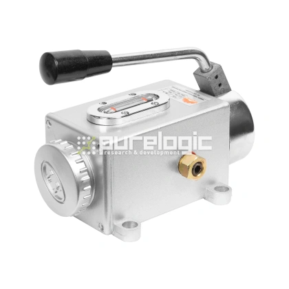 Насос масляный ручной Y-6 фото